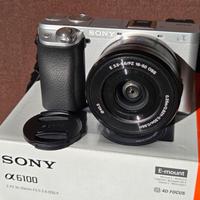 Sony A6100 + 16-50mm OSS