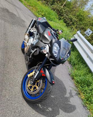 Aprilia Tuono 1000 r 2006