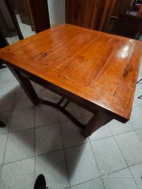 Tavolo vintage in legno