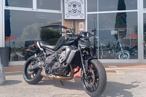 Yamaha MT-09 Y-AMT del 2026