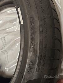 n 4 gomme estive al 90% Briggestone