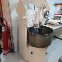 Impastatrice a Bracci Tuffanti Professionale