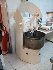 Impastatrice a Bracci Tuffanti Professionale