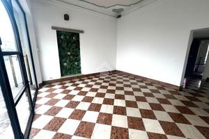 NEGOZIO A MIRANO