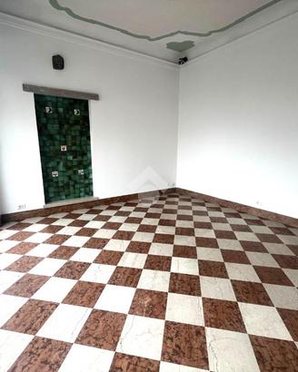 NEGOZIO A MIRANO