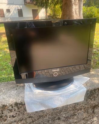 TV Samsung 26" LCD + Decoder Digitale Terrestre T2