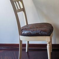 Sedie particolari bianche in legno 