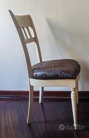 Sedie particolari bianche in legno 