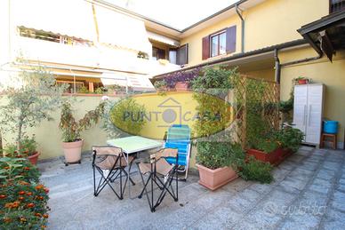 Trilocale al piano terra con terrazzo