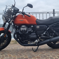 Guzzi V7 850