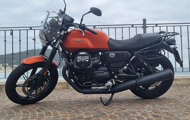 Guzzi V7 850