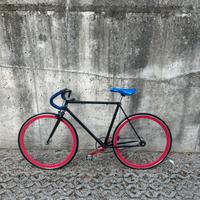 Bici scatto fisso