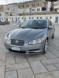 Jaguar XF 2,7cc V6 2008 motore rotto