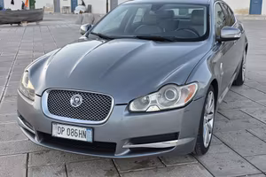 Jaguar XF 2,7cc V6 2008 motore rotto