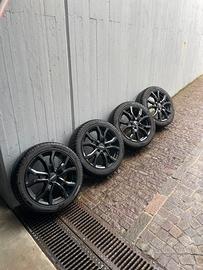 Cerchi DEZENT + gomme invernali PIRELLI