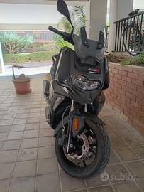 BMW c400x del 2026 come nuovo