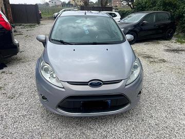 Ford Fiesta 1.4 5 porte Bz.- GPL Titanium