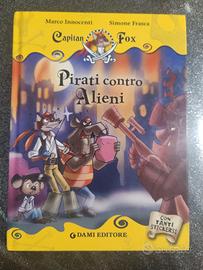 Libro Pirati contro Alieni