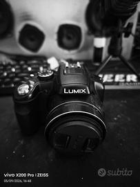 Panasonic Lumix DMC-Fz200 Leica