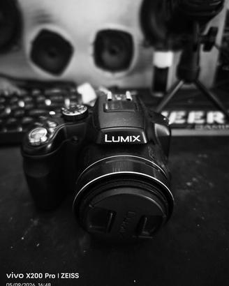 Panasonic Lumix DMC-Fz200 Leica
