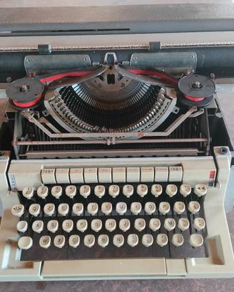 Macchina da scrivere Olivetti Linea  98
