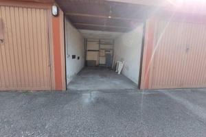 BOX AUTO A SAN VITTORE OLONA.