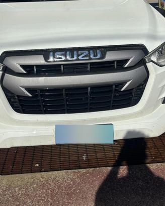 ISUZU DMAX N60 versione BB A/T anno 2023