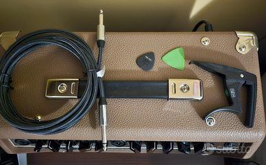 Chitarra acustica+ampl+mic+kit accessori. Lampo!