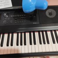 Pianoforte Yamaha dgx 670