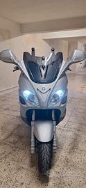 Piaggio X9 500