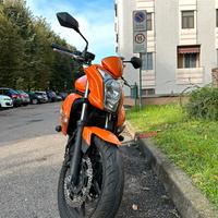 Kawasaki ER6N arancione 50kW