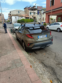 Toyota CHR Hybrid Lounge 2000