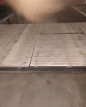 Grigliato in legno per avicoli