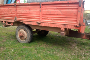 Rimorchio agricolo stima ribaltabile