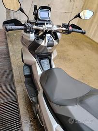 Honda Adv 350