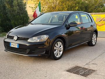 Volkswagen Golf 1.6 TDI DPF Highline