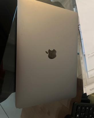 Macbook air M1 -2020 - 8GB RAM - 256 GB