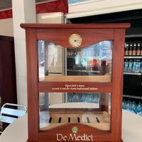 Armadietto umidificatore per sigari