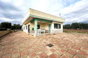 Villa a Monopoli Contrada Samato 4 locali