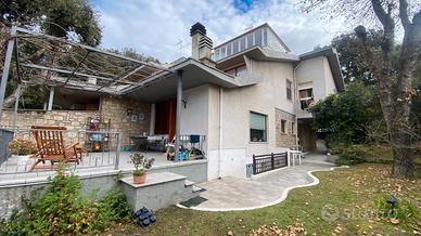 Prestigiosa villa nel cuore del golfo di Baratti