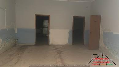 Locale Commerciale a Partinico (Rif.1706)