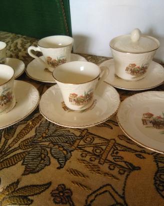 Servizio da caffè in ceramica e porcellana vintage
