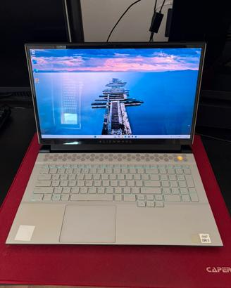 Alienware m17 R4