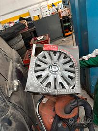 Borchie cerchio renault 13”