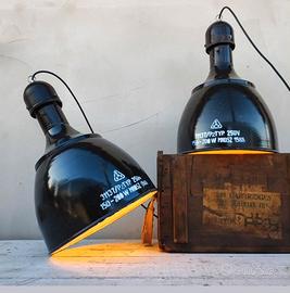 Coppia lampade industriali vintage a sospensione