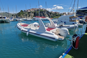 Gommone Revenge 28.7