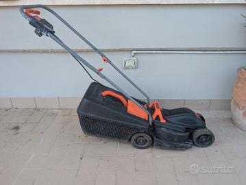 Tosaerba Black e Decker 