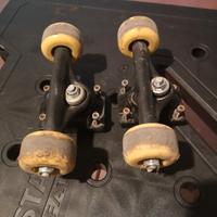 Due truck per skateboard e 4 ruote 5 Euro