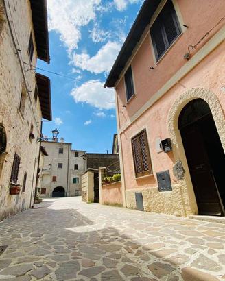 Casa indipendente di 115 m² con 5 locali a Nespolo