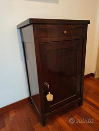 mobiletto in legno antico arte povera 900